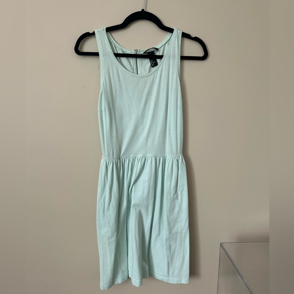 H&M mint dress with pockets